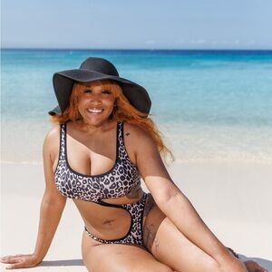 Black and White One Piece Swimwear with Leopard Print